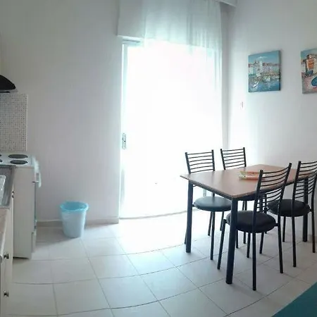 Luca Apartament