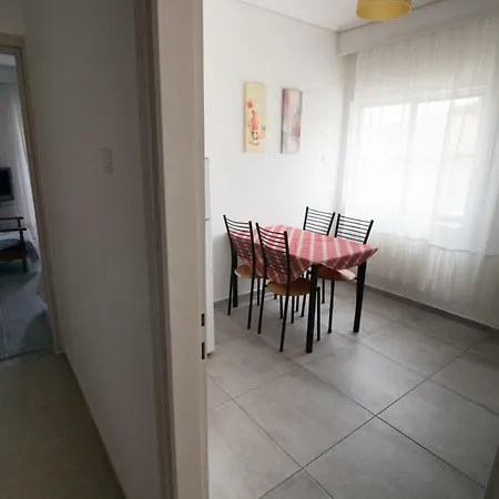 Luca Apartament PalaiónTsiflíkion