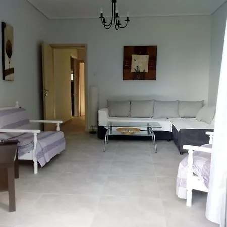 Apartment Luca Palaiontsiflikion